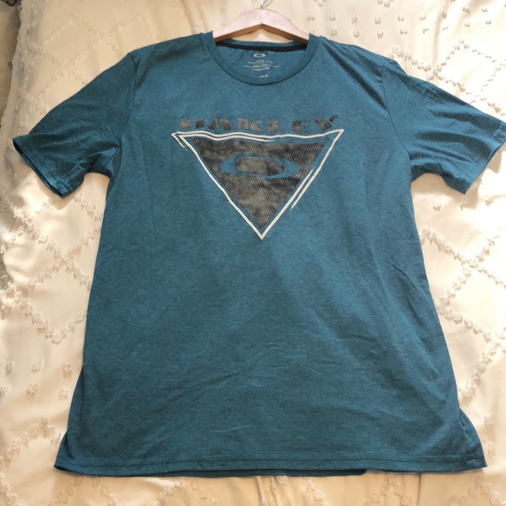Mens Oakley tee